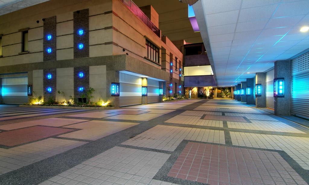 麗登汽車旅館 Kaohsiung Eksteriør billede